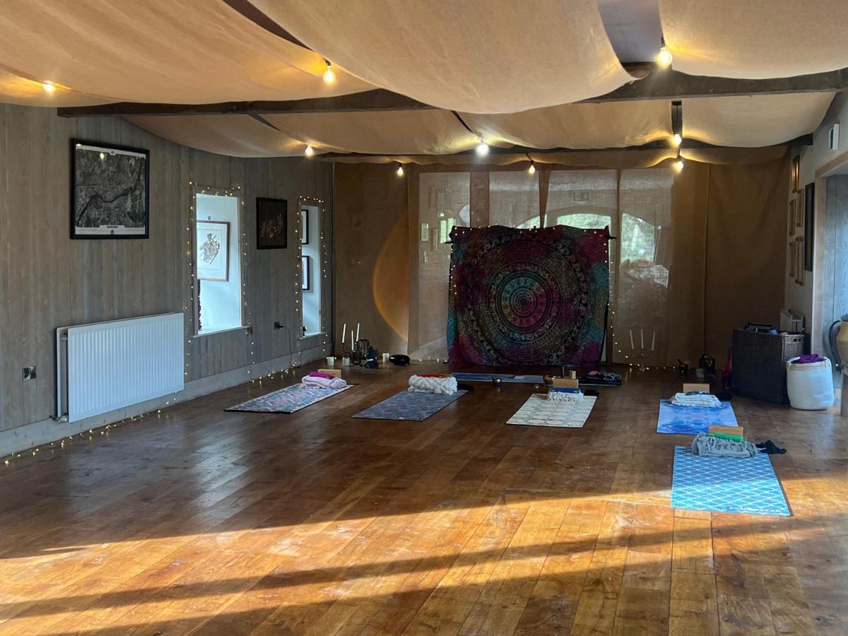 הוילה קולריין The Old Flax Mill Yoga Retreat מראה חיצוני תמונה